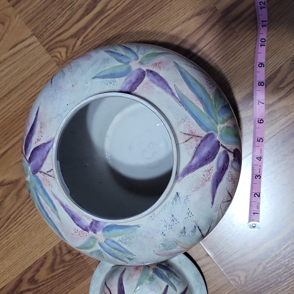 Large China Trader stoneware vase with lid home decor floral pastels vintage - Picture 8 of 8